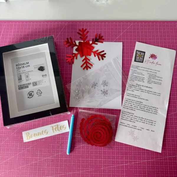Kit DIY Cadre Fleuri en Papier – Cadre décoratif à réaliser soi-même | Personnalisable (flocon et fleurs) | Texte doré sur vitre